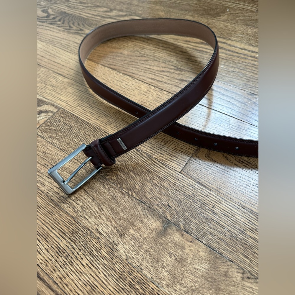 Docker’s Dark Brown Leather Belt